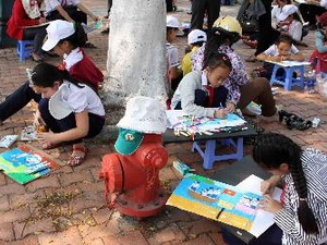 Triển lãm tranh thiếu nhi toàn quốc diễn ra ở Hà Nội